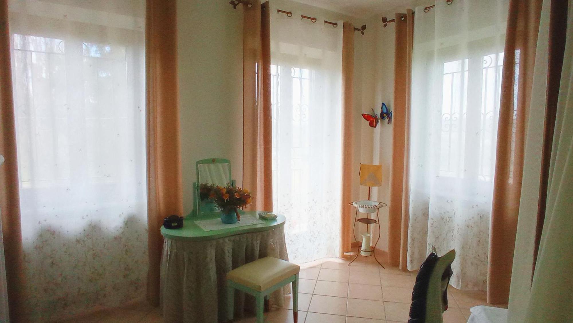La Casa Dei Masue' Pensionat Alba  Exteriör bild